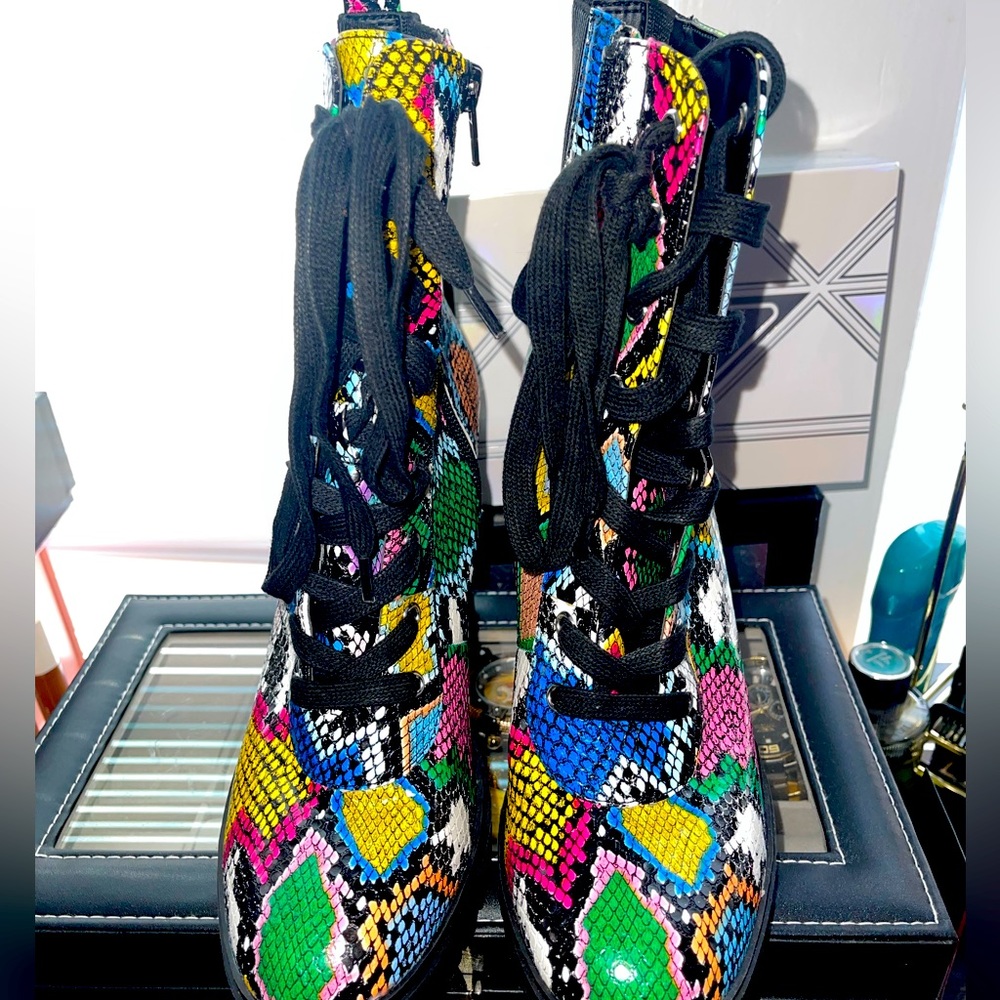 Multicolor block heel tie up booties